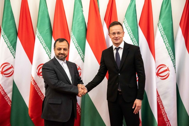 угорщина оголосила про розбудову партнерства з Іраном, який входить до "осі зла" США