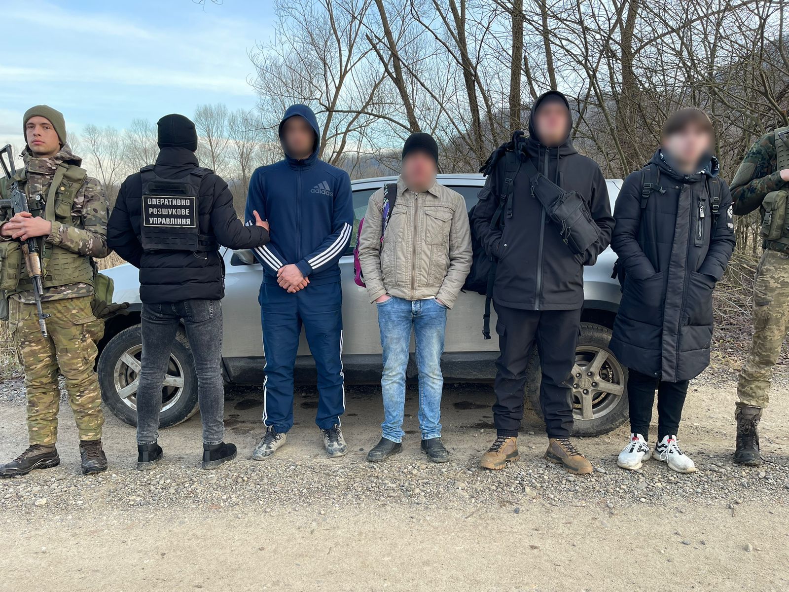 Понад 20 порушників кордону затримали на Закарпатті (ФОТО)