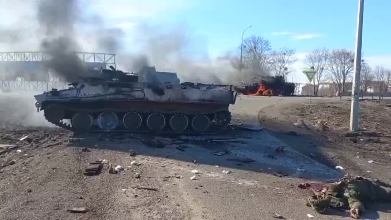 Росія несе величезні втрати: за три доби – 150 танків та 4300 військових  
