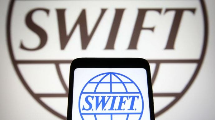 МЗС: Країни Заходу погодились відключити Росію від SWIFT