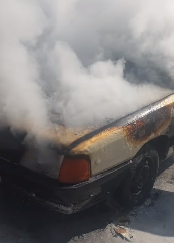 В Ужгороді під час руху загорілося авто 