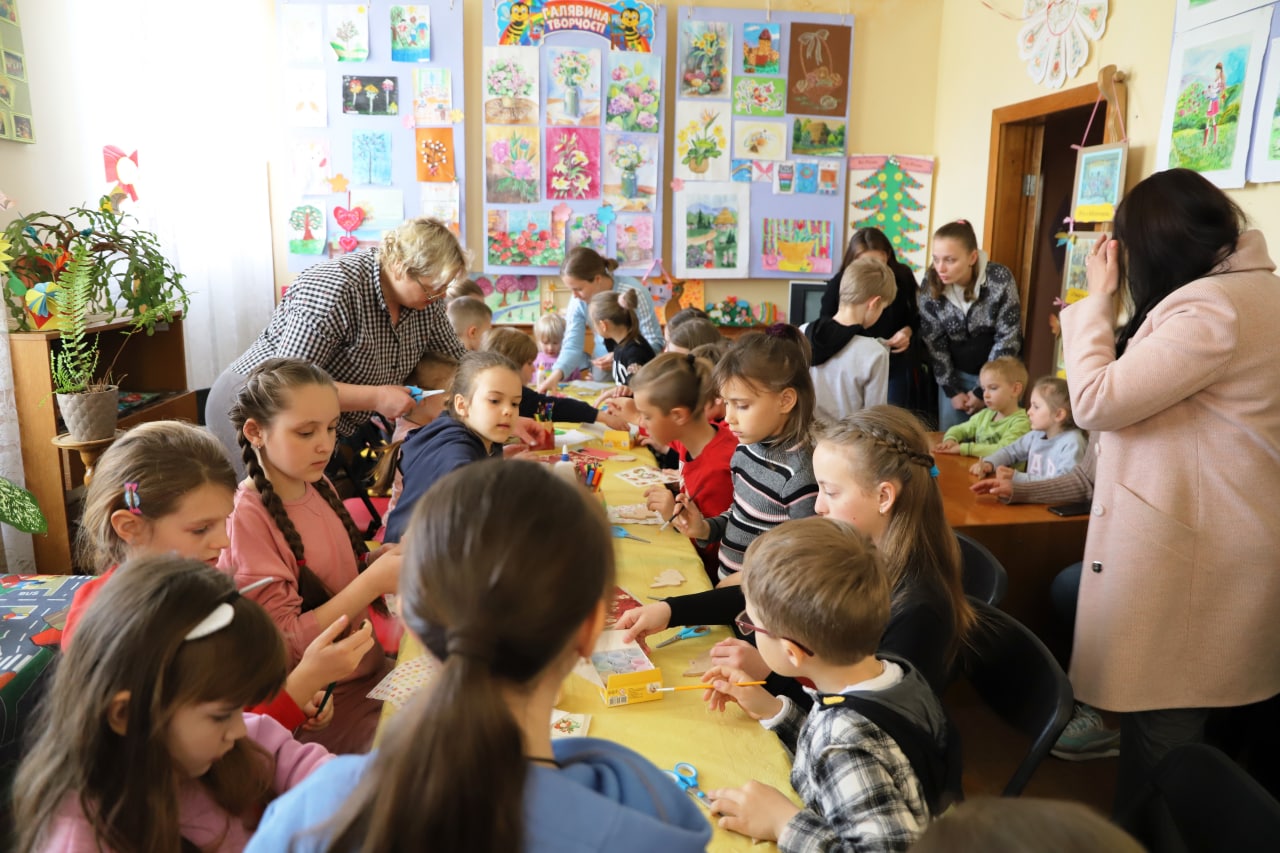 Великодній майстер-клас влаштували в ужгородській бібліотеці "Казка" (ФОТО)