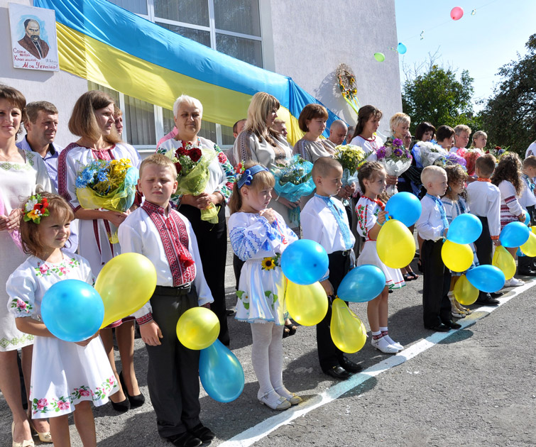 Міськрада Миколаєва заборонила російську в школах міста