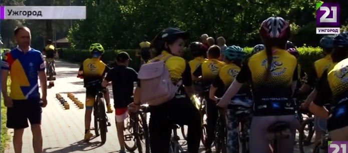 В Ужгороді велосипедисти відновили тренування (ВІДЕО)