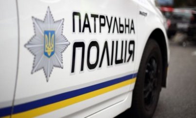 Апеляційний суд призначив чоловіку, що в Ужгороді вдарив поліцейську в живіт, 1 "випробувальний" рік