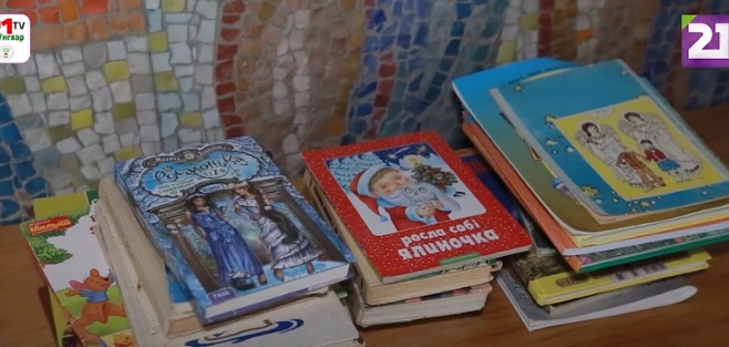 В УжНУ збирають дитячі книжки для українських дітлахів за кордоном (ВІДЕО)