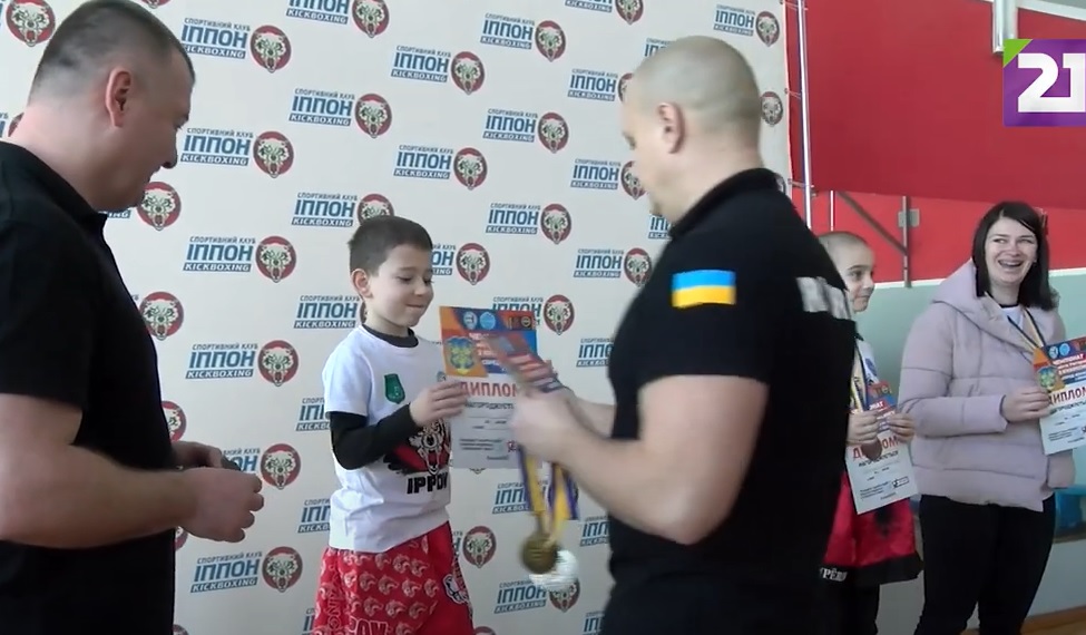 В Ужгороді змагалися кікбоксери на чемпіонаті області (ВІДЕО)