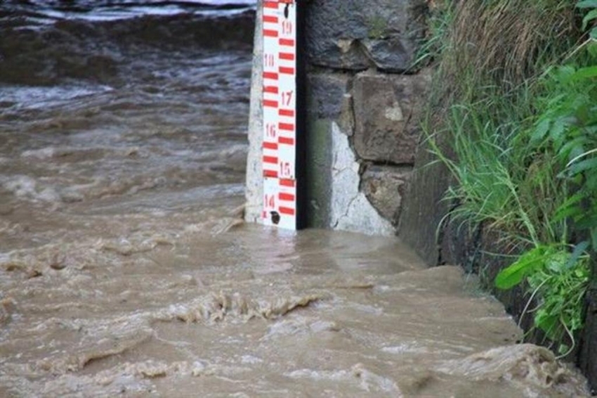 Через дощі в річках Закарпаття підвищаться рівні води