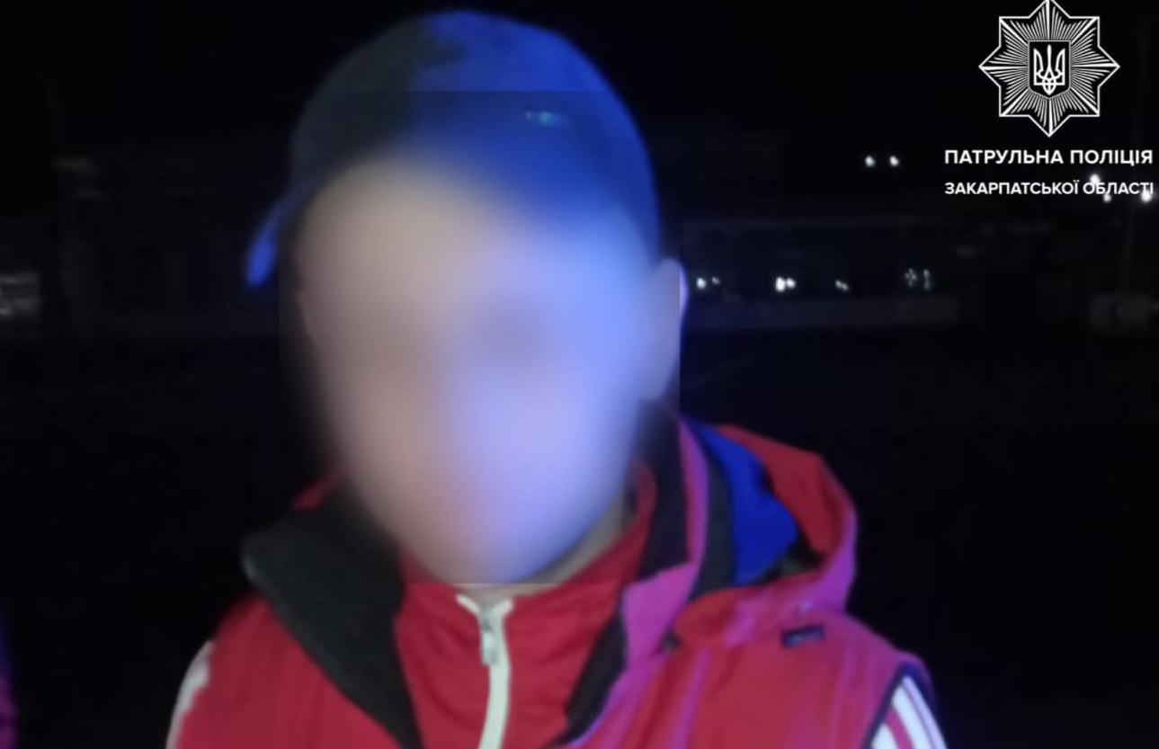 На трасі біля Мукачева у водія "під кайфом" виявили кристалічний наркотик (ФОТО)