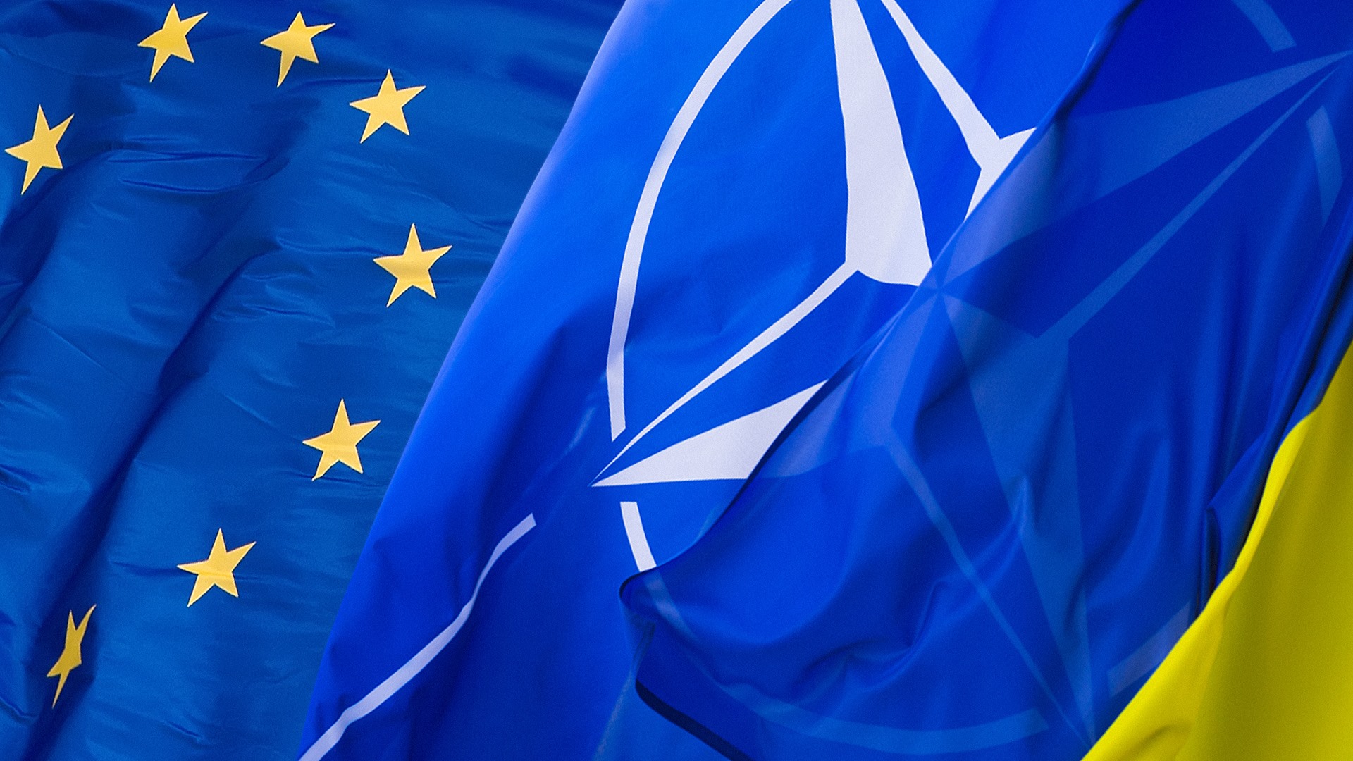 Вступ України до НАТО підтримують рекордні 82% українців, за вступ до ЄС – 85%