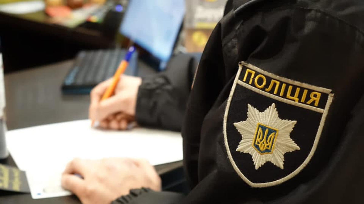 В Ужгороді розшукали підлітків, які вчиняли хуліганські дії відносно водія муніципального транспорту
