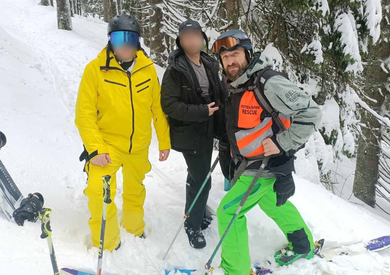 На Рахівщині знайшли двох сноубордистів, які заблукали (ФОТО)