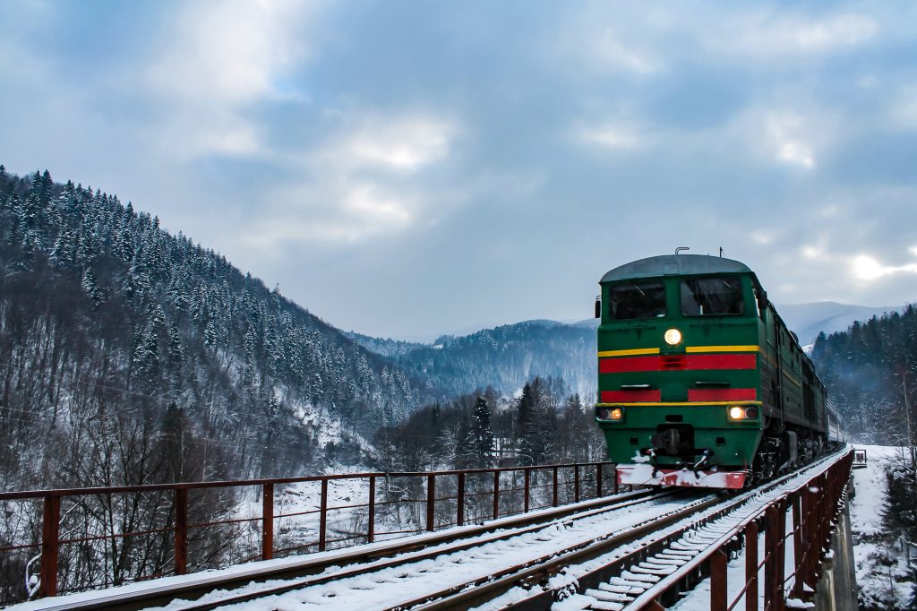 До кінця березня "Укрзалізниця" може запустити поїзд з Чернівців до Ужгорода