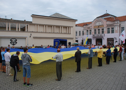 Закарпатська Об’єднанан опозиція відзначила День Державного Прапора України (ФОТО)