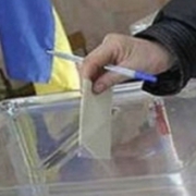 На проміжних виборах до Закарпатської облради проголосувало майже 45 тисяч краян