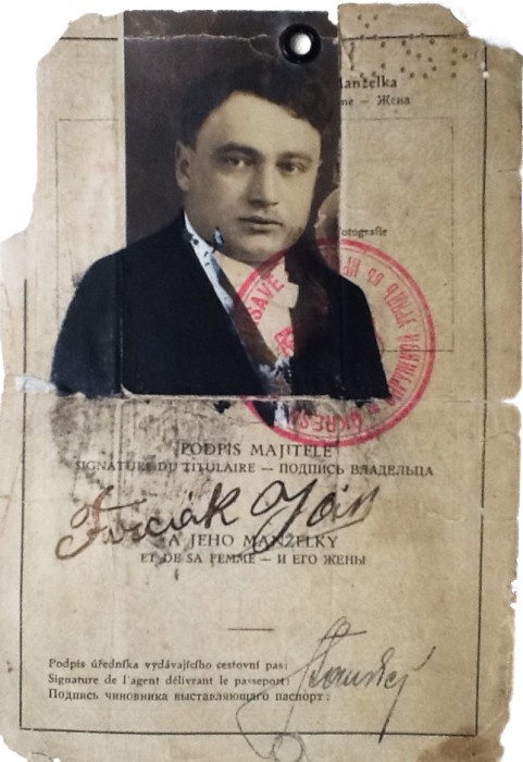 Паспорт Івана Фірцака