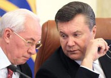 Янукович доручив Азарову потурбуватися про мову, а опозиція пообіцяла скасувати "мовний" закон