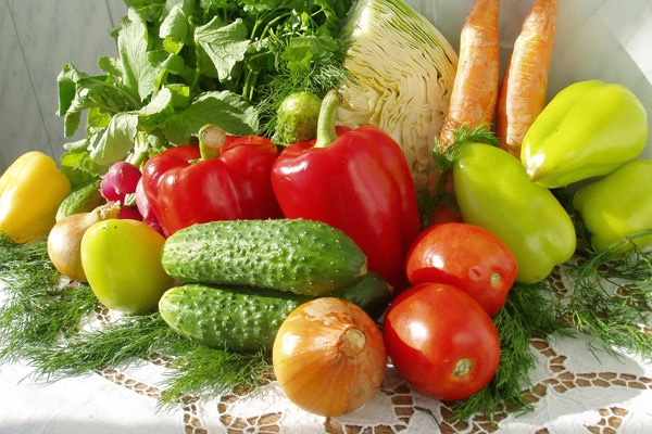 Вітаміни чи отрута? Ранні весняні овочі часто провокують отруєння