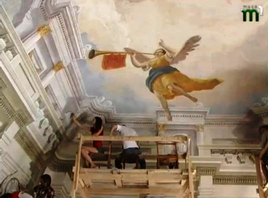 В Ужгороді завершується відновлення старовинних фресок греко-католицького собору (ВІДЕО)