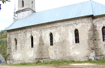 У Нижньому Бистрому відновлюють унікальну церкву (ВІДЕО)
