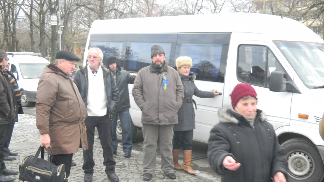 Виноградівці знову поїхали в Київ на Євромайдан (ФОТО)