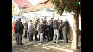 Закарпатці "штурмують" за візами консульства Словаччини (ВІДЕО)
