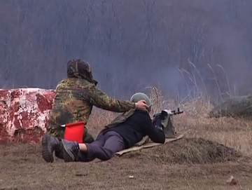 Ужгородських школярів учили стріляти з автомата (ВІДЕО)