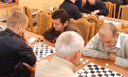 У шашковому турнірі в Копашневі взяли участь команди з 15 районів Закарпаття (ВІДЕО)