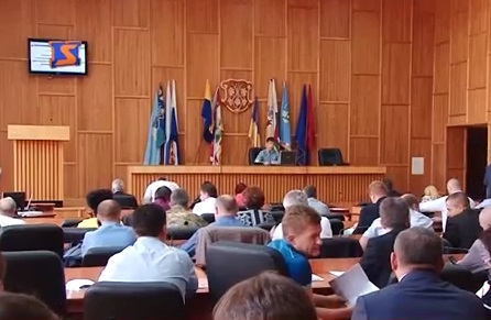 На сесії Ужгородської міськради слухали звіт міліції та вирішували земельні питання (ВІДЕО)