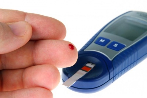 До кінця тижня в Ужгороді поблизу обллікарні та великих супермаркетів вимірюватимуть рівень цукру в крові (ВІДЕО)