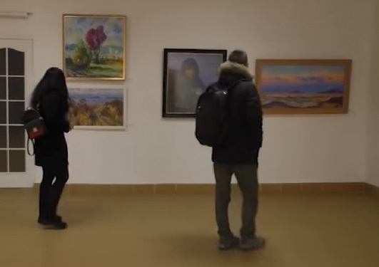В Ужгороді до Дня Валентина презентували виставку картин "З далеких мандрів" (ВІДЕО)
