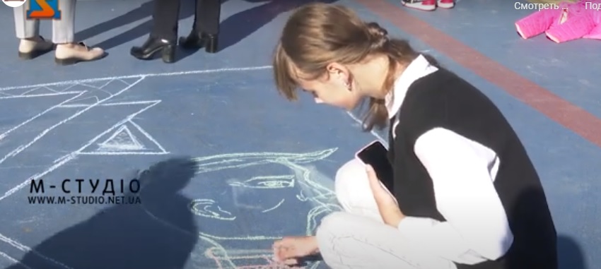 День художника у Тячеві відзначили дитячими конкурсами малюнку (ВІДЕО)