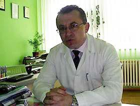 Лікарі Ужгородського пологового будинку знову звинувачують головлікаря в хабарництві
