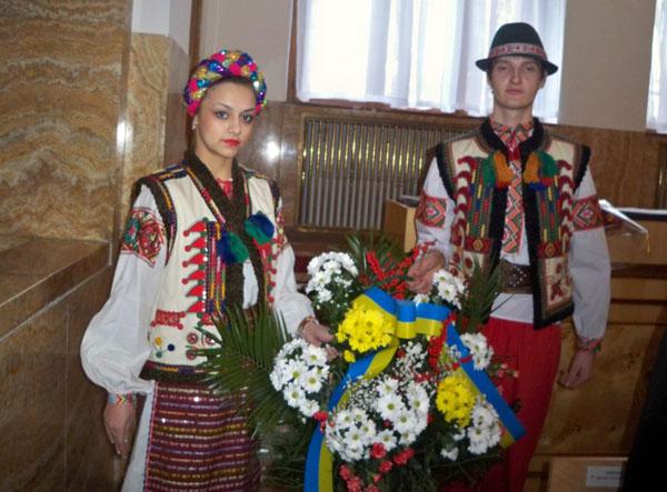 В Ужгороді відзначили 92-річницю проголошення Соборності України та 65-у річницю утворення Закарпатської області (ФОТО)