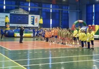 В закарпатських «Іграх чемпіонів» взяло участь 18 команд школярів