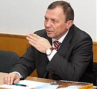 Віктор Погорєлов прокоментував знищення дерев у сквері на Богдана Хмельницького