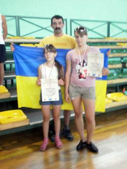 Закарпатські борчині привезли "золоті "медалі з Польщі