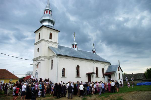 На Берегівщині освячено нову православну церкву (ФОТО)