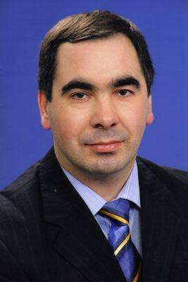Василь Лемак: Рішення уряду про об'єднання закарпатських вузів не узгоджується з чинним законодавством