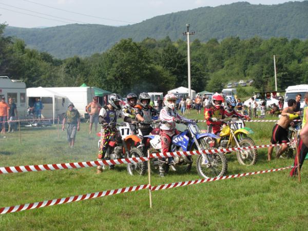 На Великоберезнянщині відбулися змагання з мотокросу (ФОТО)