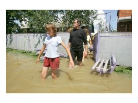 Виктор Ющенко в зоне стихийного бедствия.