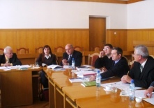 В Закарпатській облраді відбувся "круглий стіл" "Розвиток місцевих громад - основа демократичної держави"