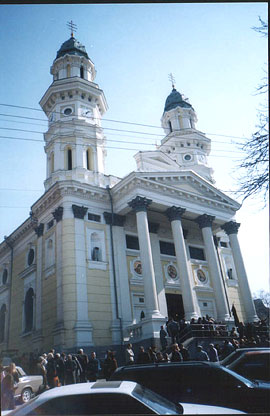 У закарпатській столиці вдало поєднуються європейська архітектура та українські традиції