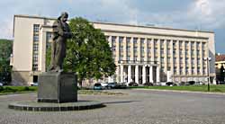 У вівторок в Ужгороді відбудуться громадські слухання по забудові площі Народної, ініційовані «Нашою Україною»
