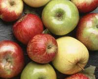 Куди поділися дешеві закарпатські яблука?