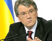 Віктор Ющенко: Україна живе демократичним життям