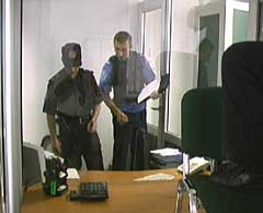 Сьогодні в Ужгороді двоє невідомих пограбували відділення "Брокбізнесбанку" 