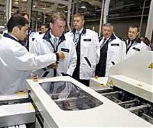 Джон Ловато: "На початку 2008 року закарпатський завод Jabil Circuit розпочне виробництво корпусів для мобільних телефонів, що дозволить одержувати готовий продукт безпосередньо в Україні"