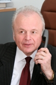 Голова Закарпатської облради поспілкувався з людьми по телефону