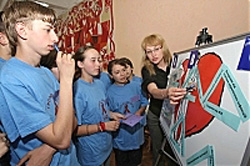 В Ужгороді відбувся фінал програми "Грою проти СНіДу"